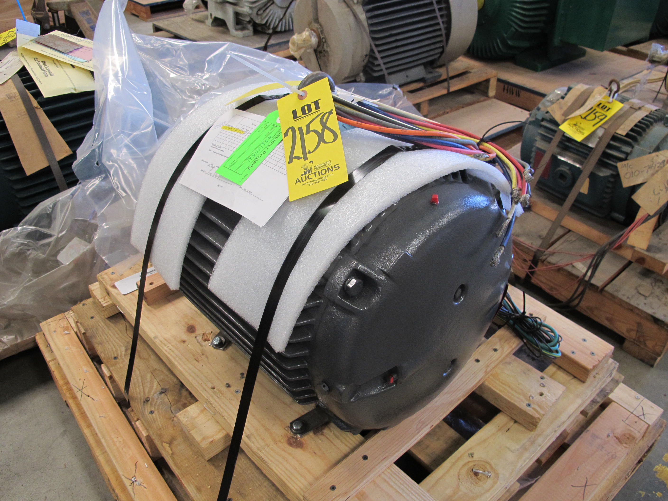 MOTOR, ELECTRIC TYPE, 25 HORSEPOWER, 460 V, 326TCZ FRAME, INSUL CL F, SHIELDED BEARINGS. FOR USE WITH FAN BLADE ASSEMBLY 00525110-00029, PART # 00500850-00290 (W-44) LOADING & HANDLING FEE $15-